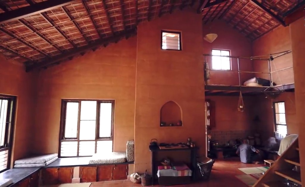 Picture of: Couple who is living a eco friendly mud house in Bangalore